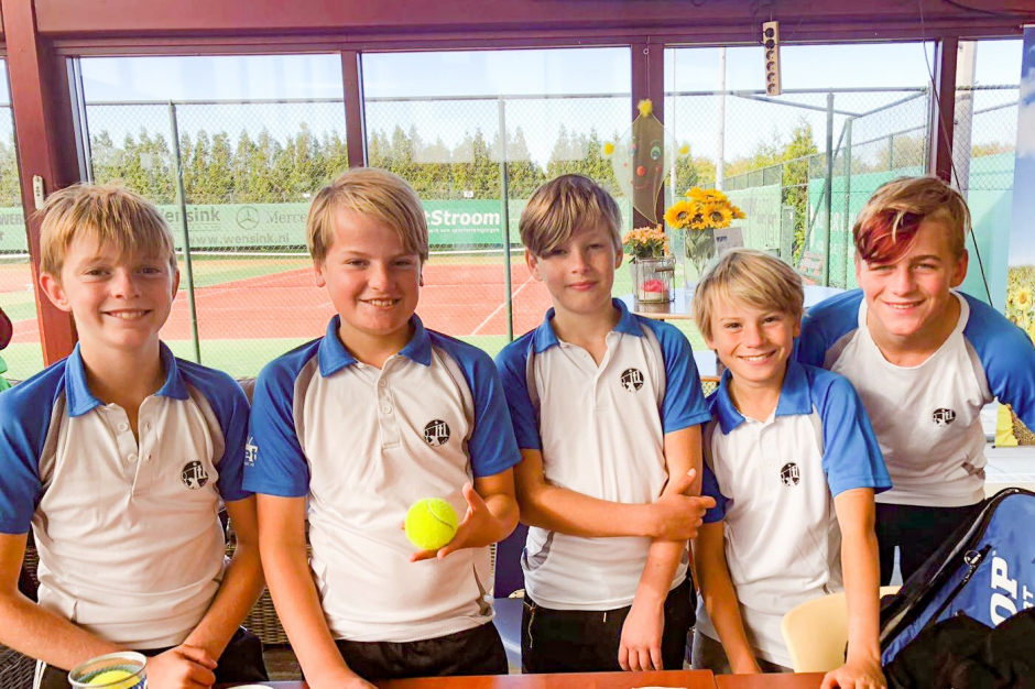 zondag Jongens 11-17 team 1